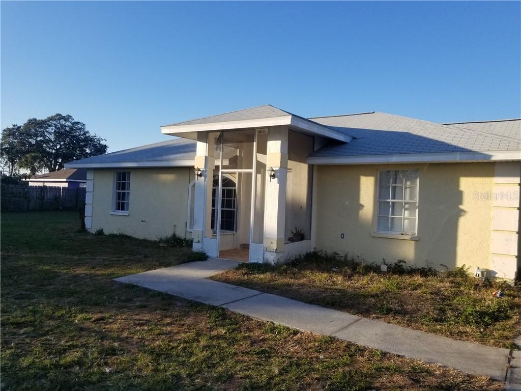 2525 13th Ave., Bradenton, FL 34208