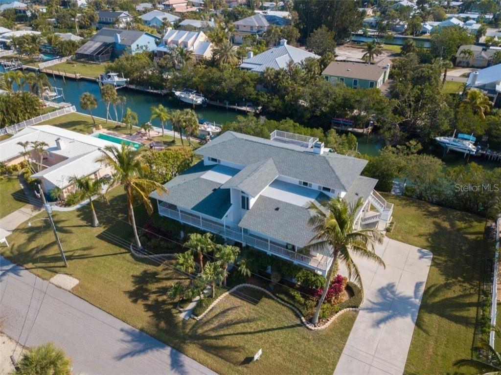 513 77th St., Holmes Beach, FL 34217