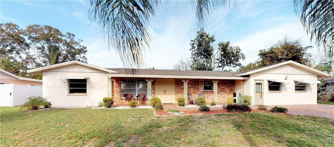 2739 Datura St., Sarasota, FL 34239