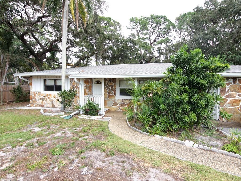 6127 Carlton Ave., Sarasota, FL 34231
