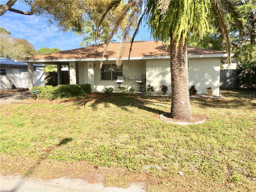 2817 Williamsburg St., Sarasota, FL 34231