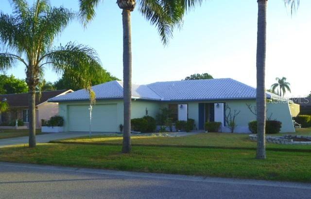 1645 Oak View Dr., Sarasota, FL 34232