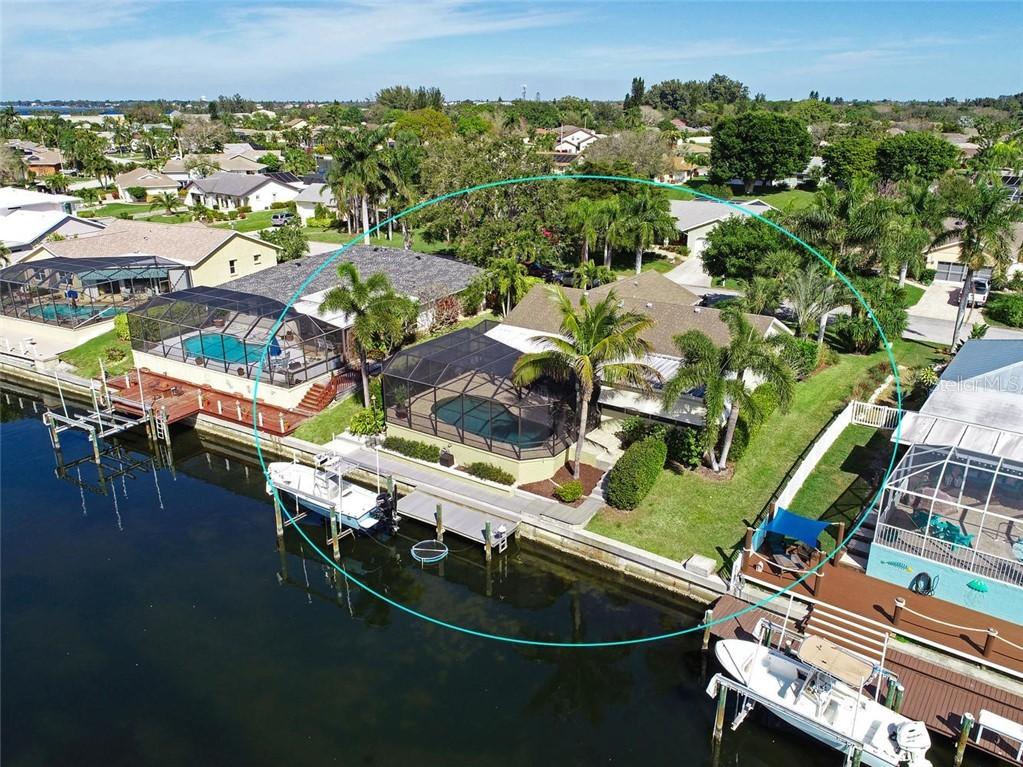 4904 Mangrove Point Rd., Bradenton, FL 34210