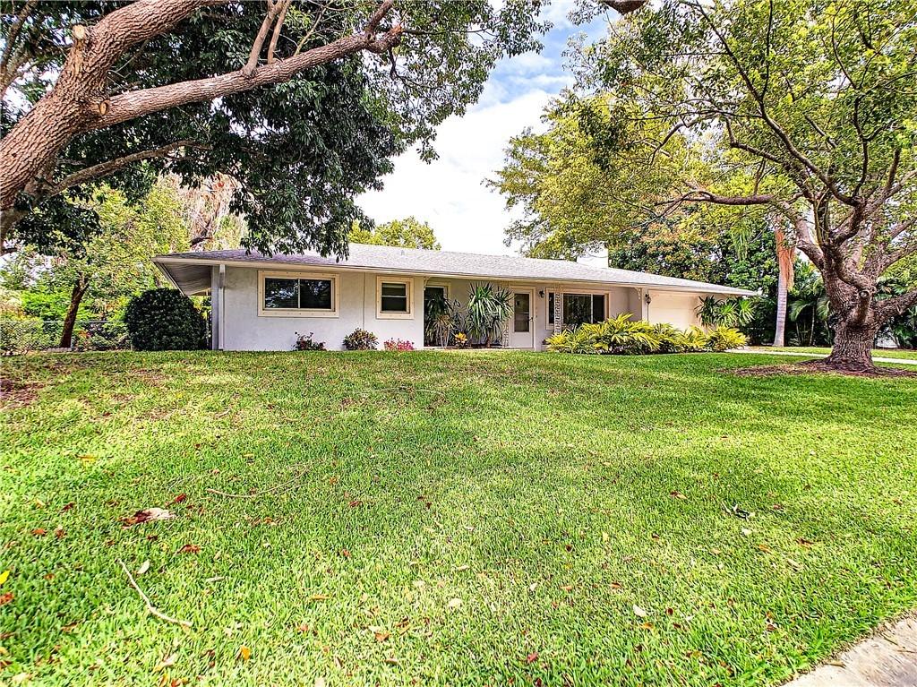 2631 Bougainvillea St., Sarasota, FL 34239