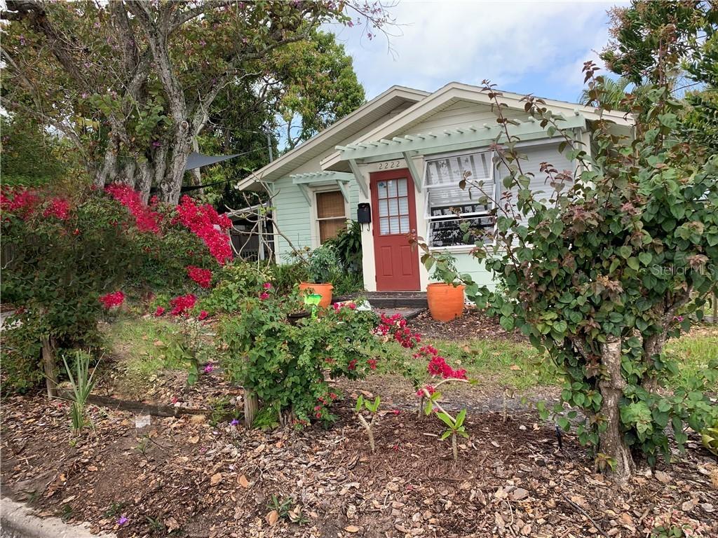 2222 11th Ave., Bradenton, FL 34205