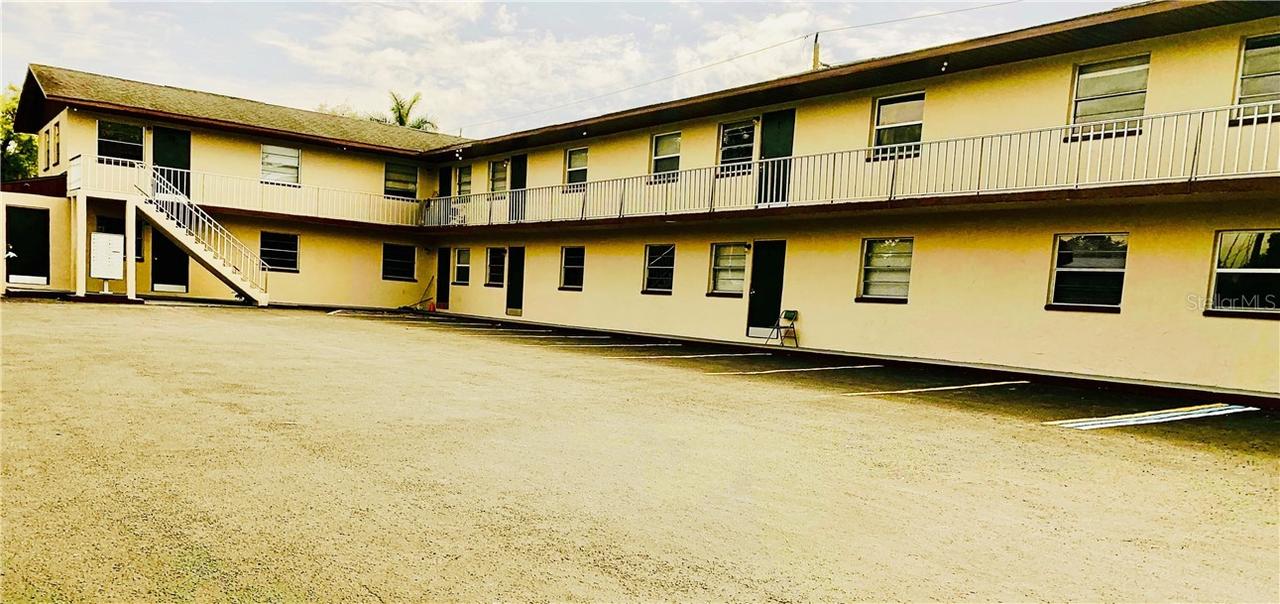 2700 Palmadelia Ave., Sarasota, FL 34234