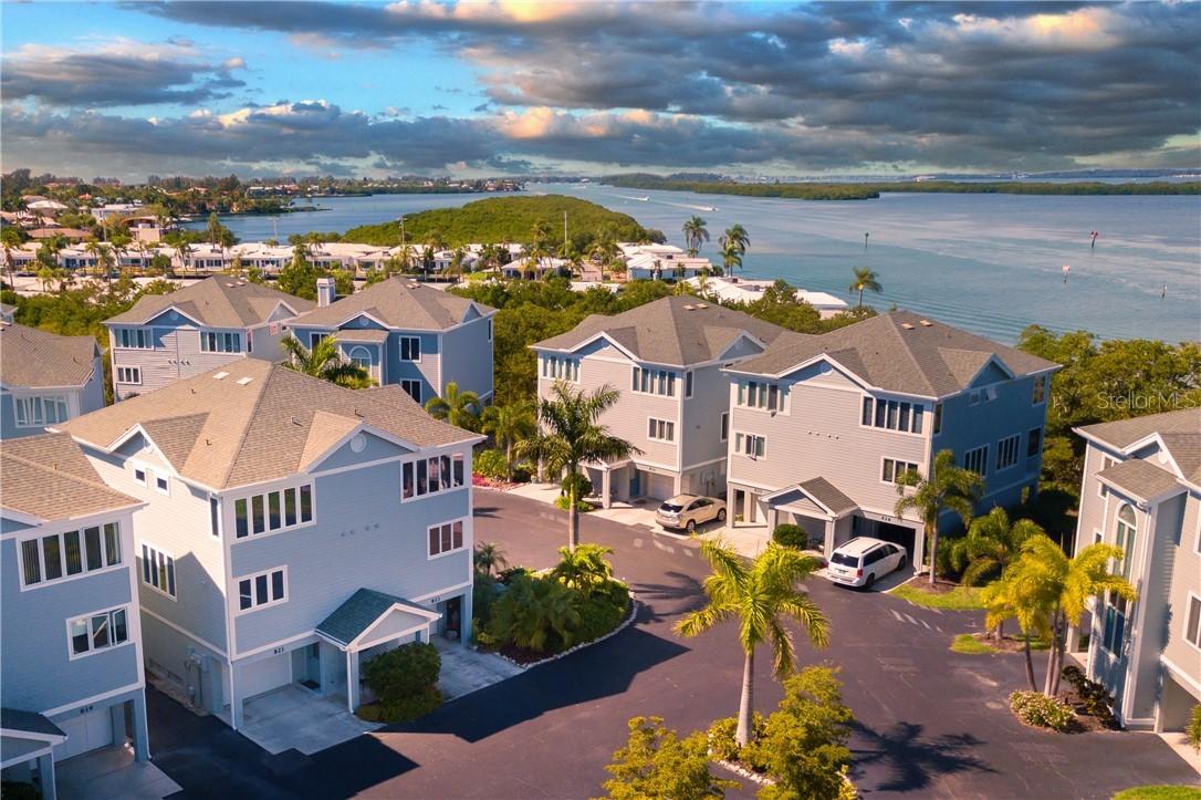 823 Evergreen Way, Longboat Key, FL 34228