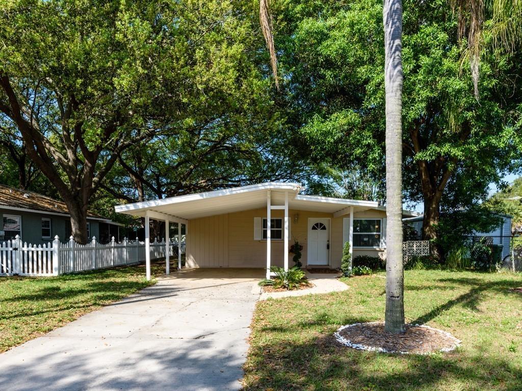 1238 Charlotte Ave., Sarasota, FL 34239