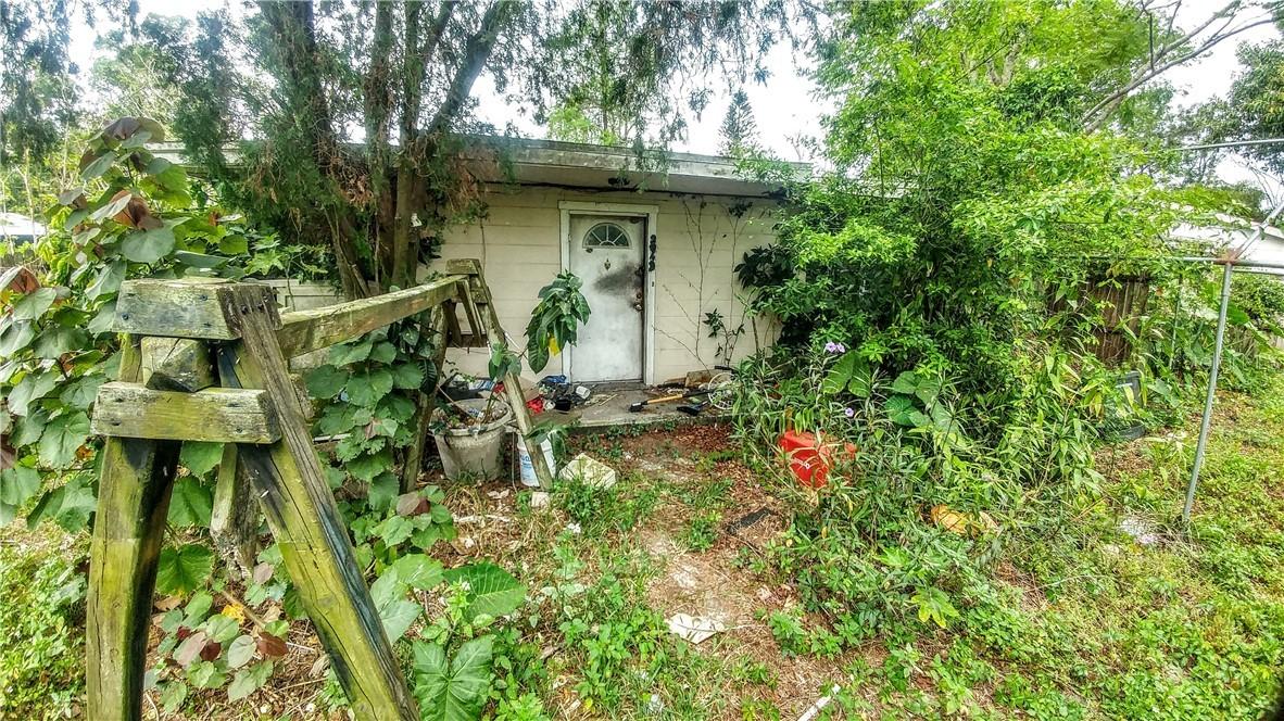 2942 New England St., Sarasota, FL 34231