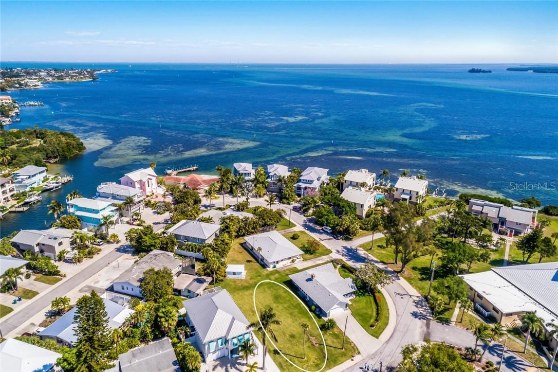 239 S Harbor Dr., Holmes Beach, FL 34217