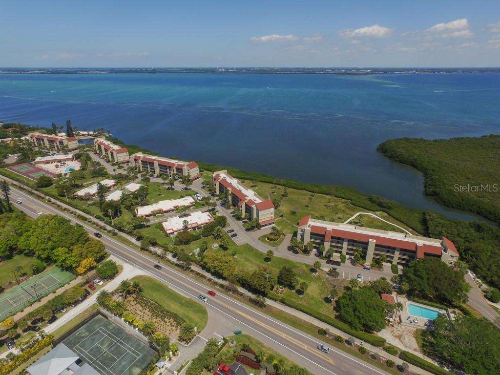 4700 Gulf Of Mexico Dr. #PH1, Longboat Key, FL 34228