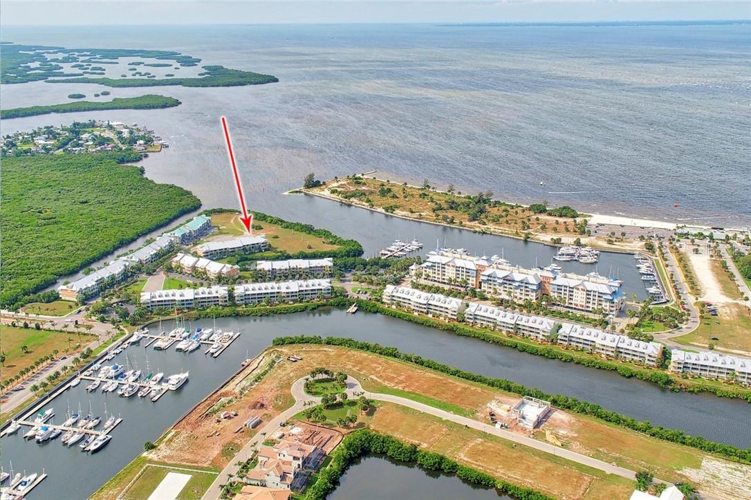 3273 Mangrove Point Dr., Ruskin, FL 33570