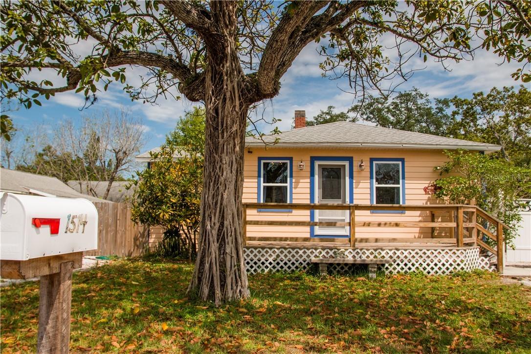 1514 14th Ave., Bradenton, FL 34205