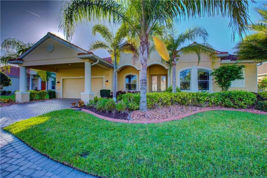 561 Mast Dr., Bradenton, FL 34208