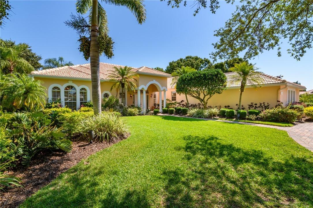 8124 Regents Ct., University Park, FL 34201