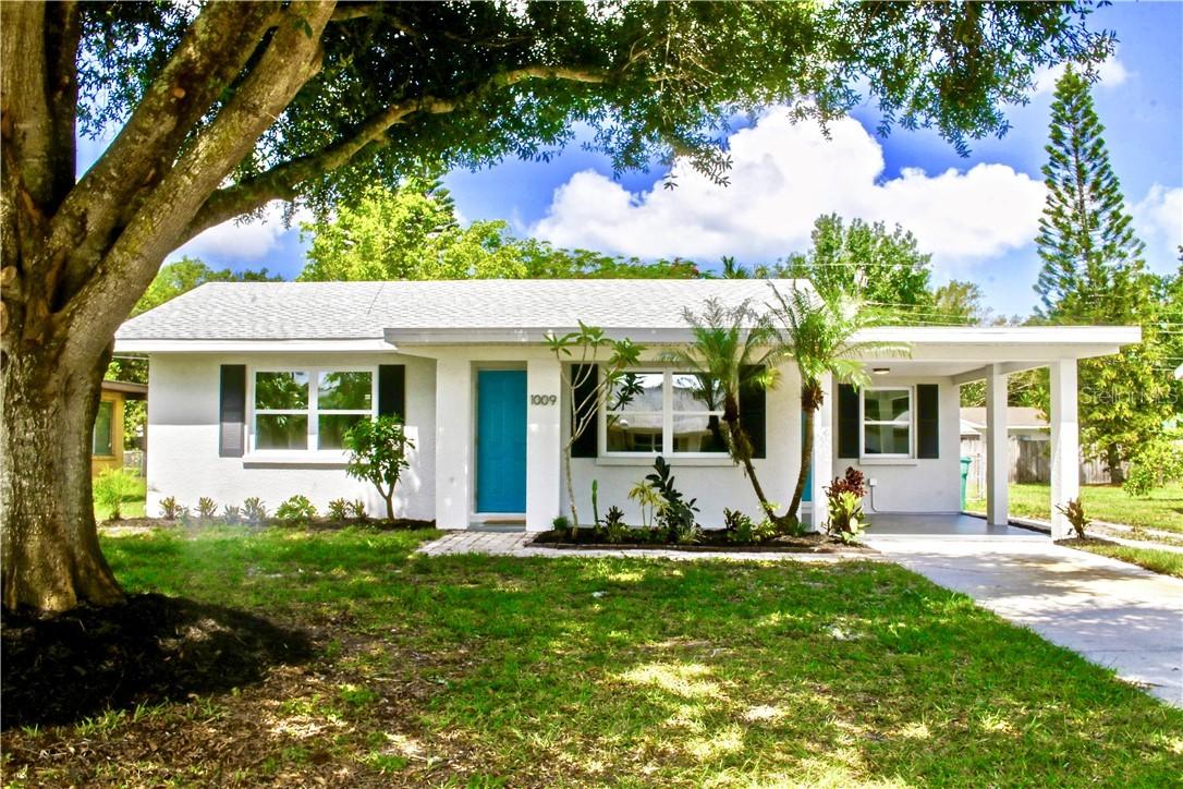 1009 21st Ave., Palmetto, FL 34221