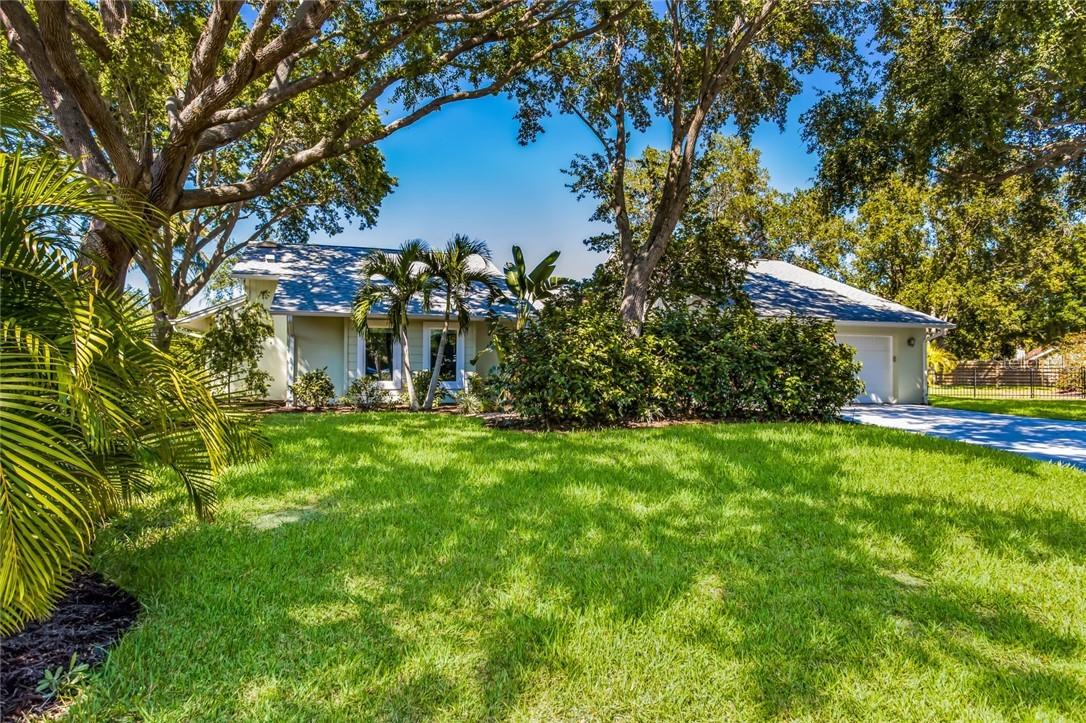 1023 85th Ct., Bradenton, FL 34209