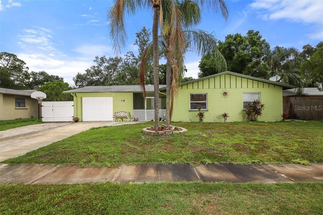 5335 Brookmeade Dr., Sarasota, FL 34232
