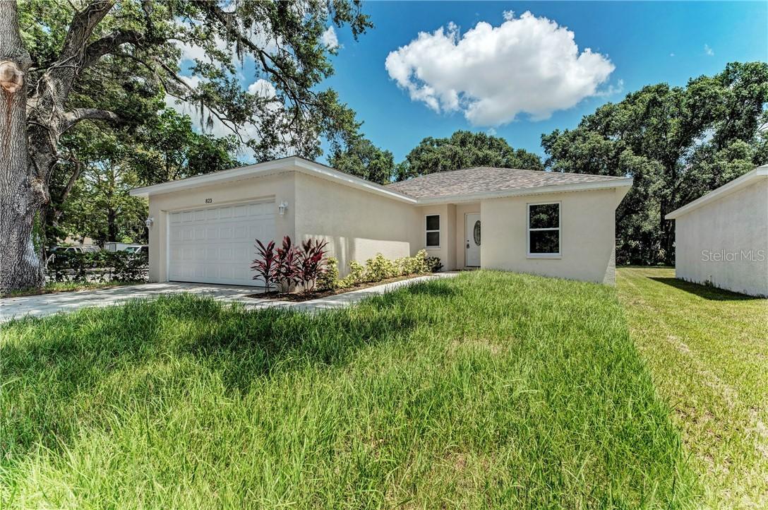823 32nd Ave., Bradenton, FL 34208
