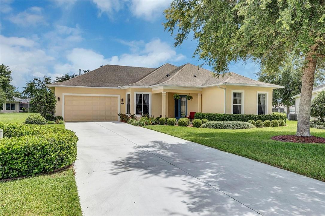 26701 Augusta Springs Cir., Leesburg, FL 34748