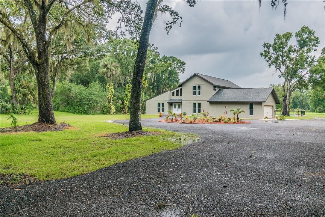 3302 62nd St., Bradenton, FL 34208