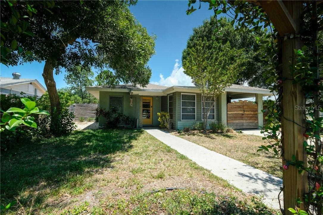 450 W Green St., Englewood, FL 34223