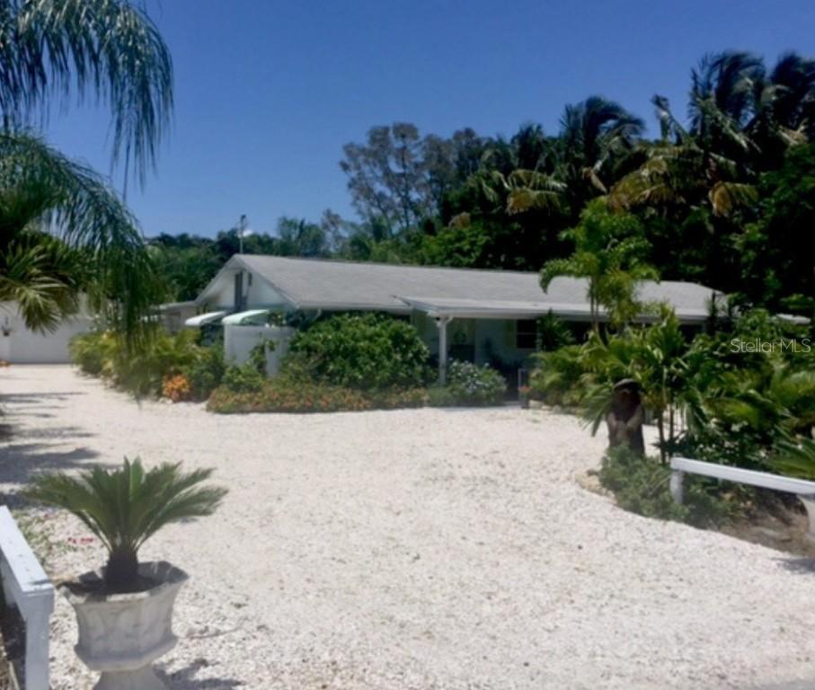 4418-4420 100th St., Bradenton, FL 34210