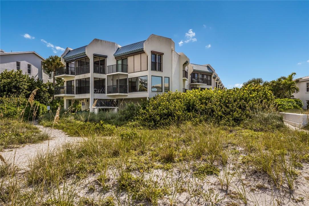 5608 Gulf Drive Dr. #102, Holmes Beach, FL 34217