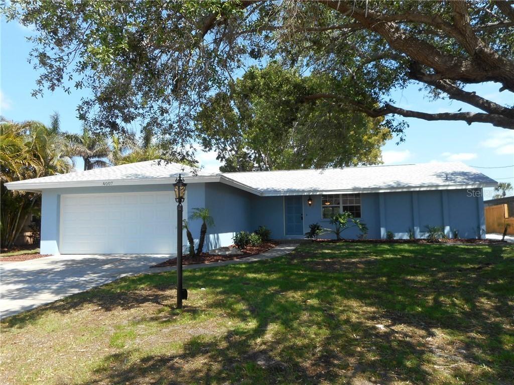 4007 Royal Palm Dr., Bradenton, FL 34210