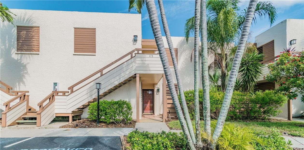 176 Pineneedle Dr., Bradenton, FL 34210