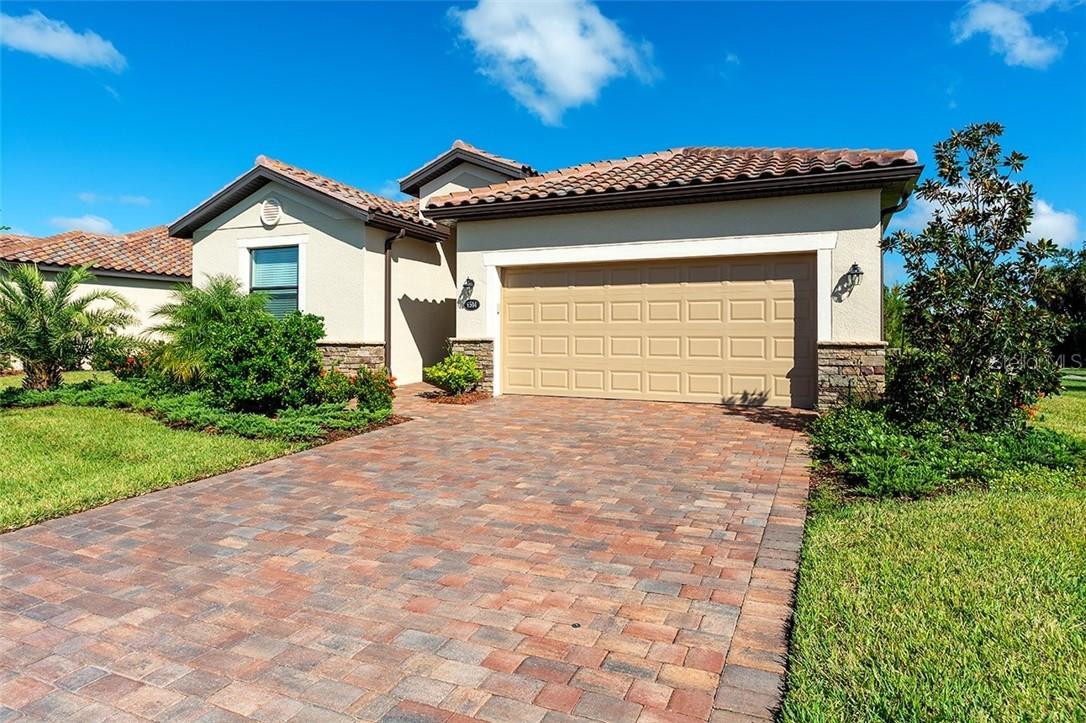 6504 Willowshire Way, Bradenton, FL 34212