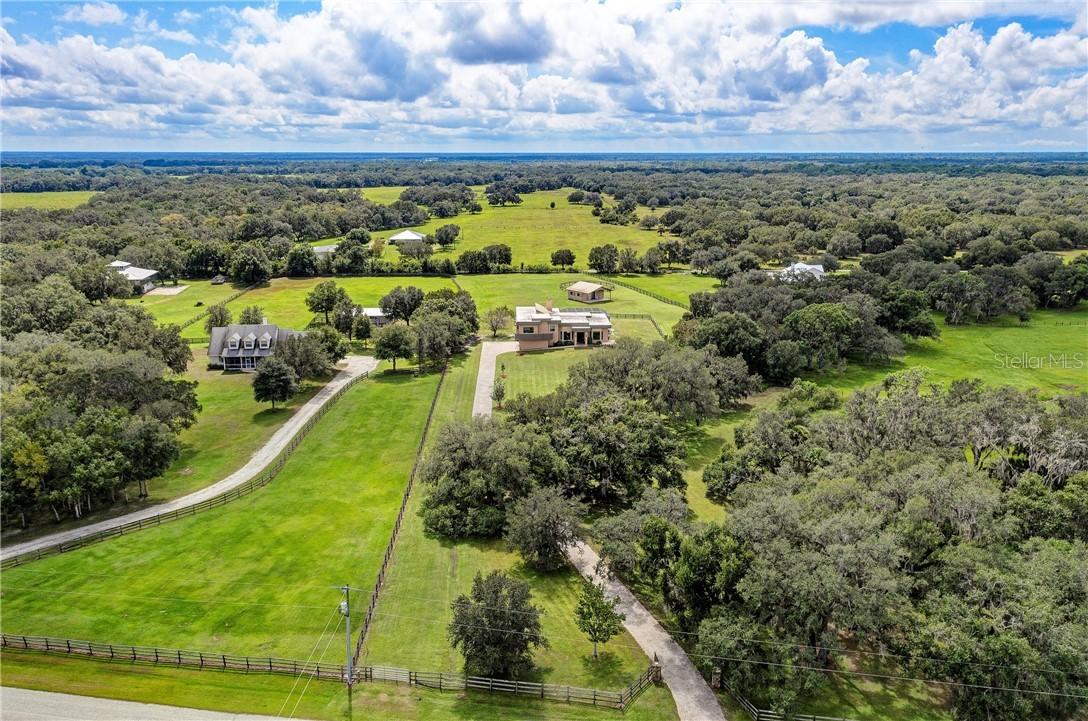 1906 Bel Air Star Pkwy., Sarasota, FL 34240