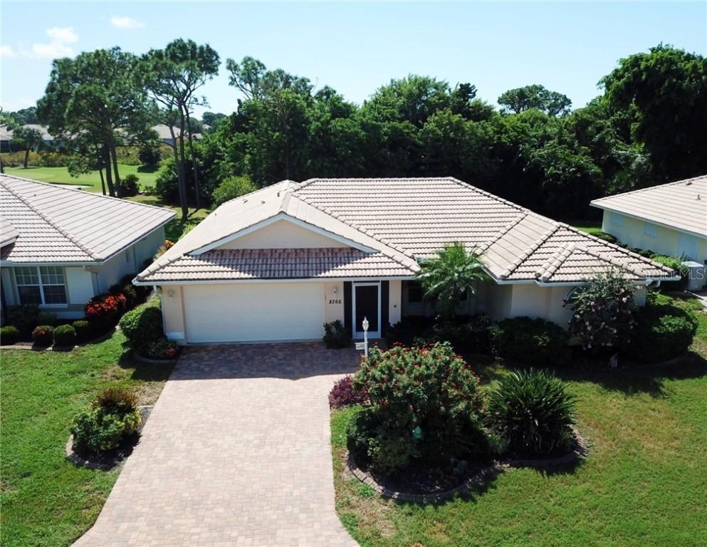 8266 Lakeside Dr, Englewood, FL 34224