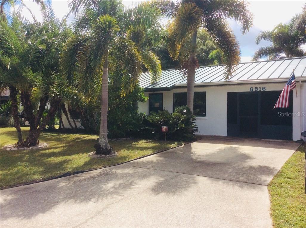 6516 4th Ave., Bradenton, FL 34208