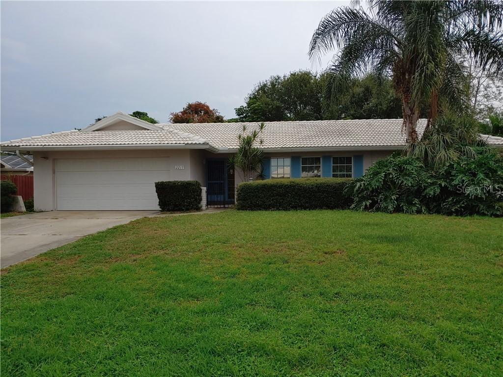 2217 Riviera Dr., Sarasota, FL 34232