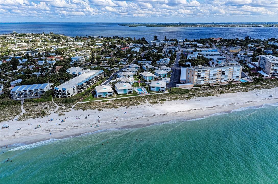 5400 Gulf Dr Dr. #20, Holmes Beach, FL 34217