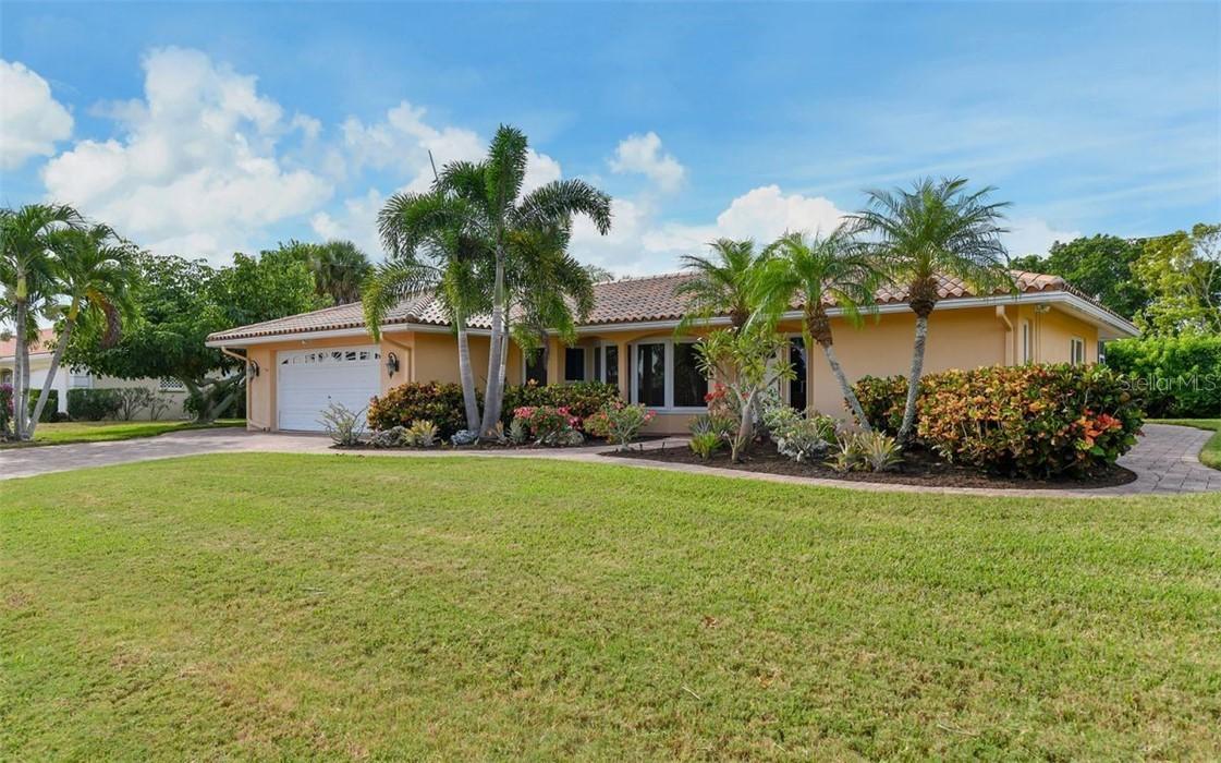 1170 Bogey Ln., Longboat Key, FL 34228