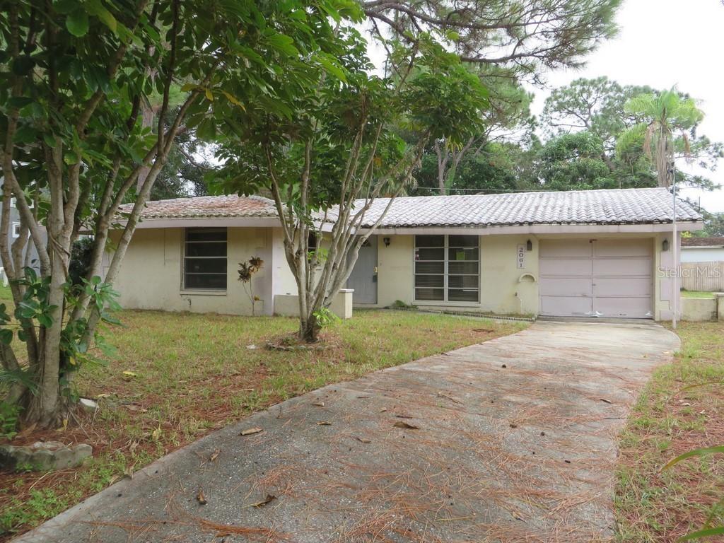 2061 Linwood Way, Sarasota, FL 34232