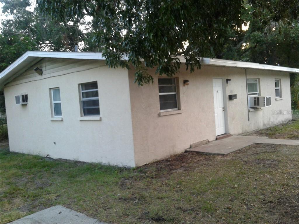 224 10th Ave., Bradenton, FL 34208