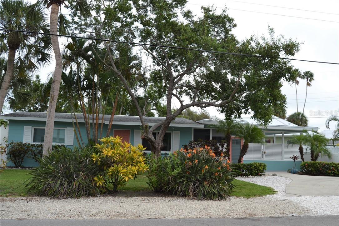 211 85th St., Holmes Beach, FL 34217