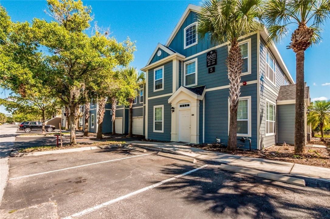 5681 Bidwell Pkwy. #102, Sarasota, FL 34233