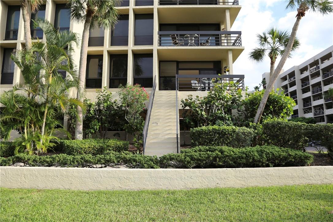 1075 Gulf Of Mexico Dr. #101, Longboat Key, FL 34228