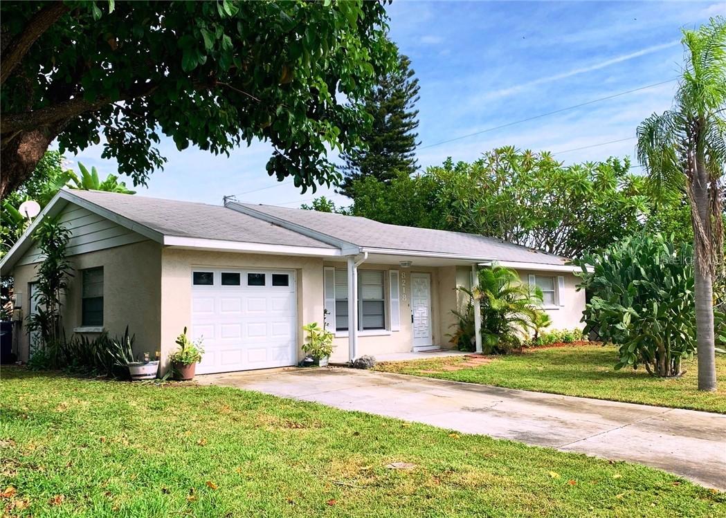 8218 43rd Ave., Bradenton, FL 34209
