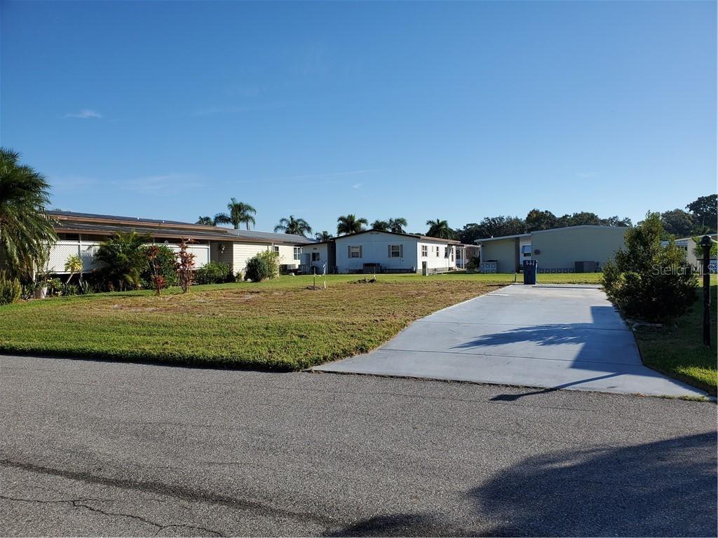 808 53rd Ave. #90, Bradenton, FL 34203