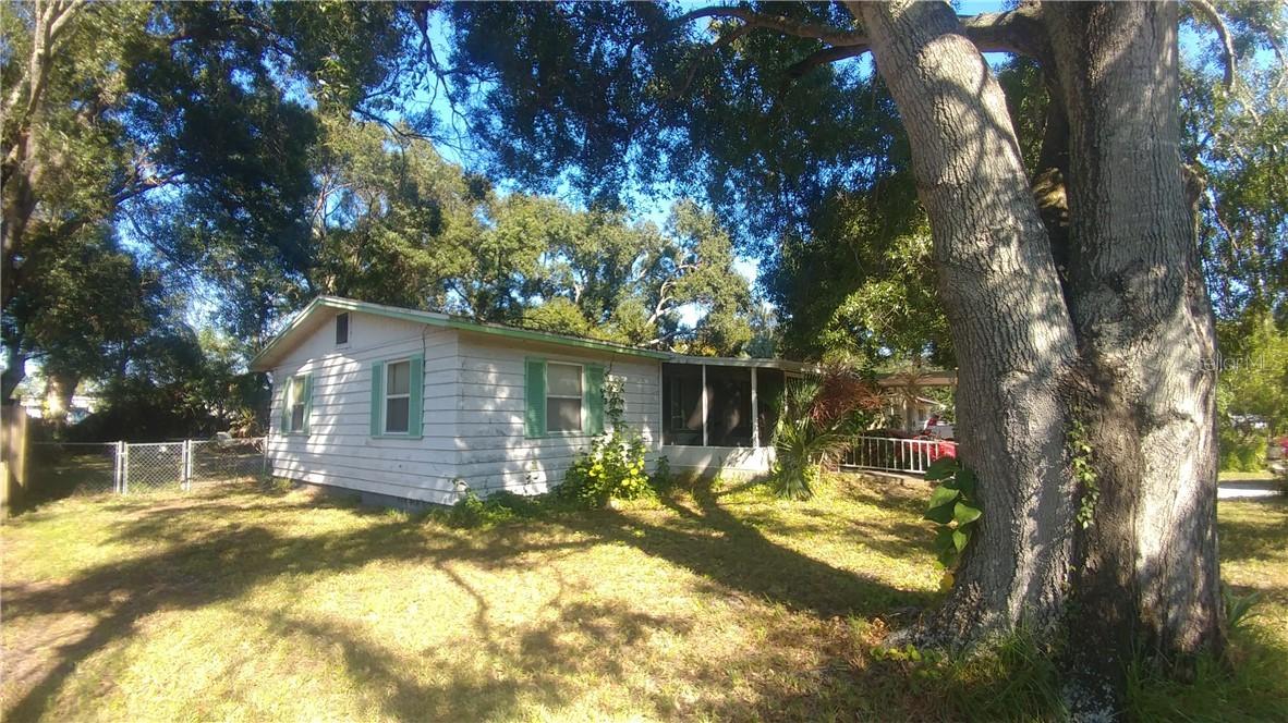 1609 Suponic Ave., Sarasota, FL 34243