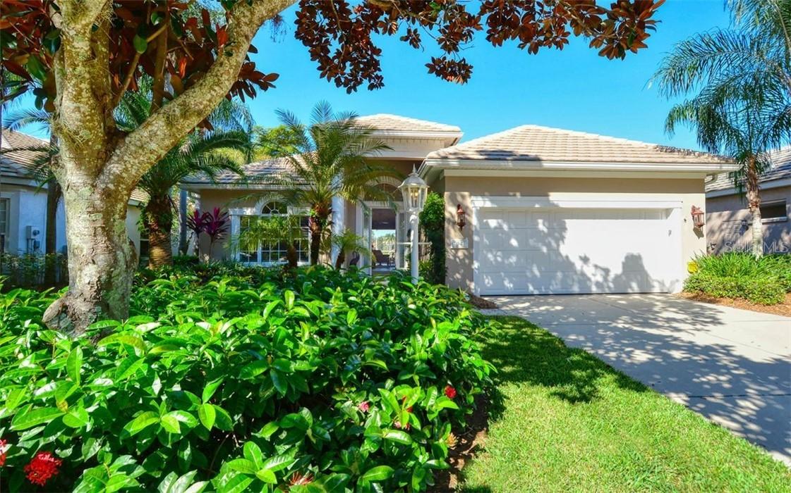 7041 Lennox Pl., University Park, FL 34201