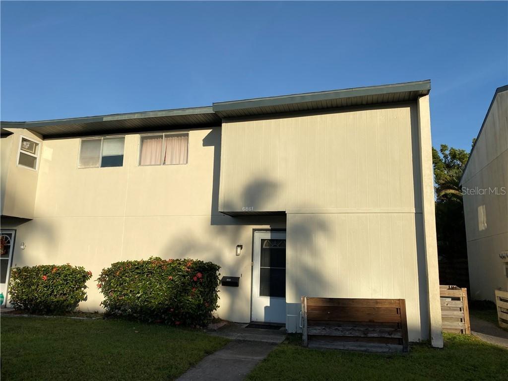 6861 Whitman Way, Sarasota, FL 34243