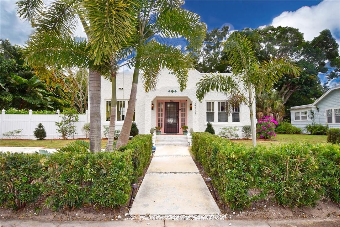 2327 7th Ave., Bradenton, FL 34205