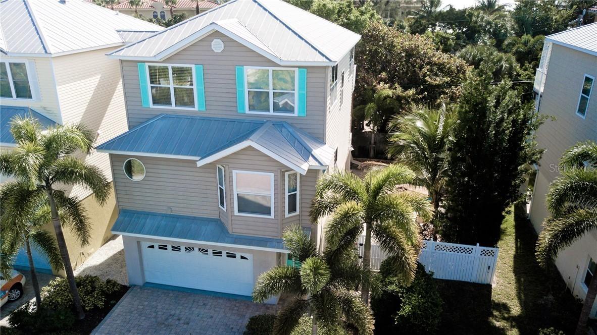 111 75th St., Holmes Beach, FL 34217