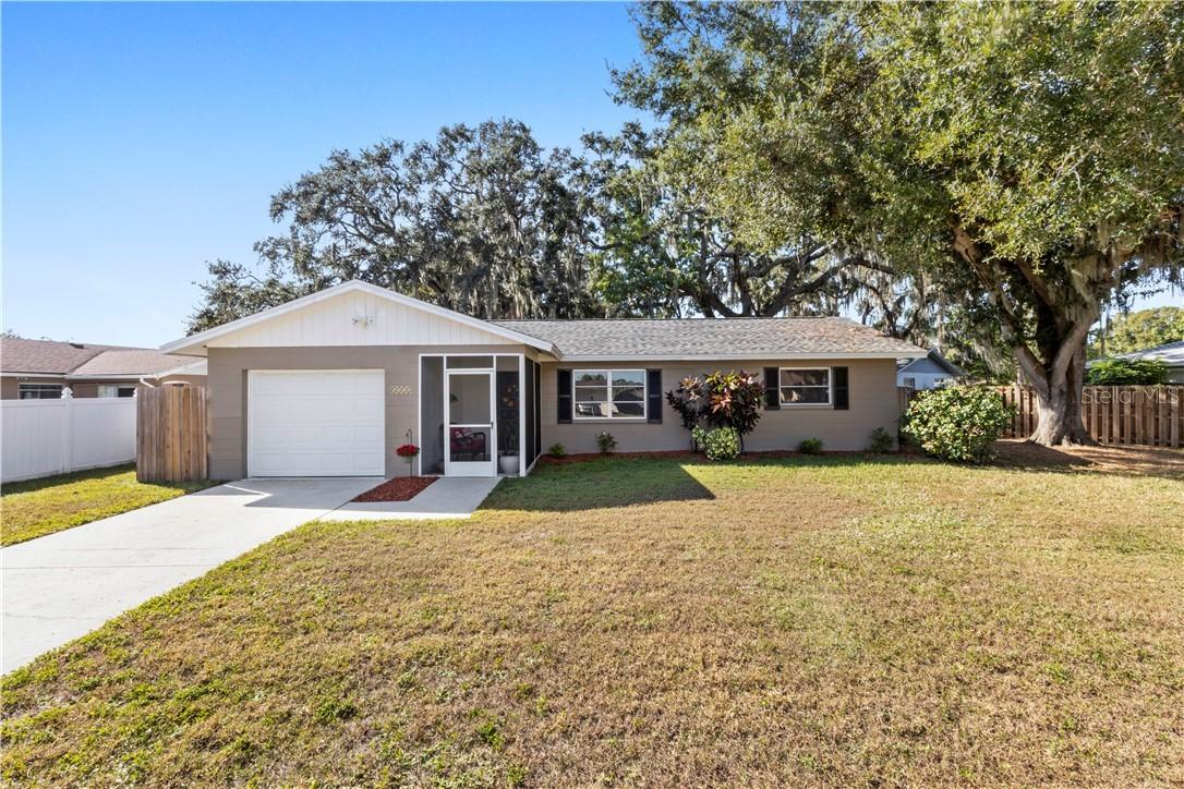 5512 Homewood Dr., Sarasota, FL 34232